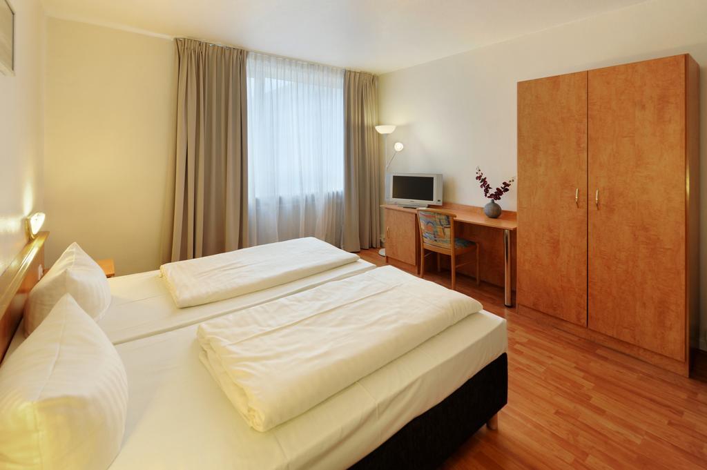 Fair Hotel Frankfurt - An Der Messe Frankfurt am Main Kamer foto