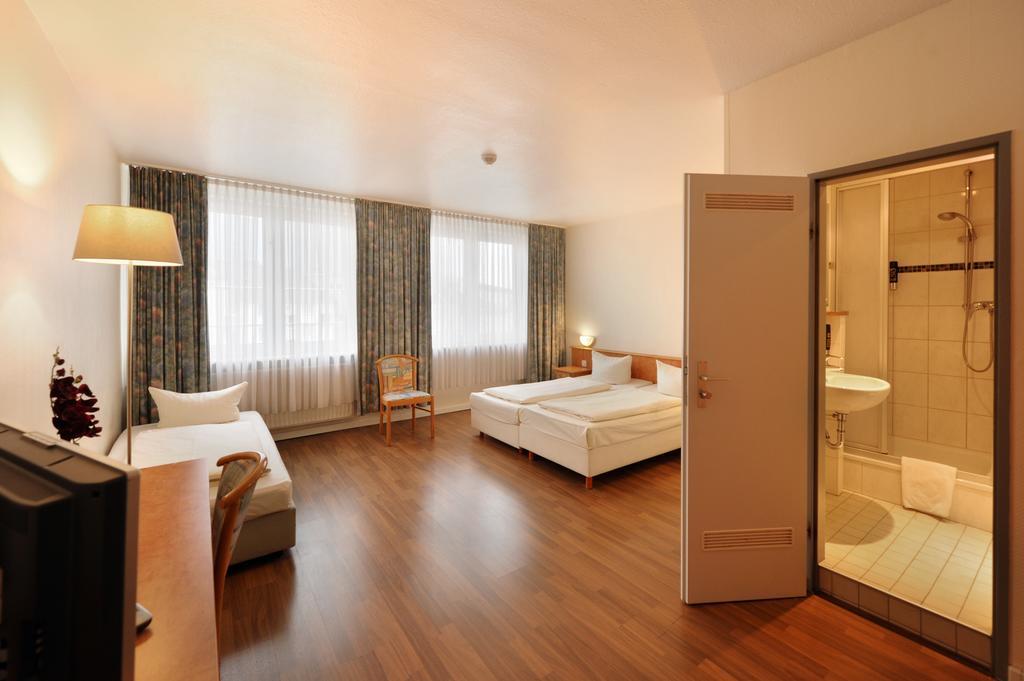 Fair Hotel Frankfurt - An Der Messe Frankfurt am Main Kamer foto