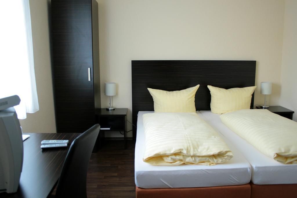 Fair Hotel Frankfurt - An Der Messe Frankfurt am Main Kamer foto